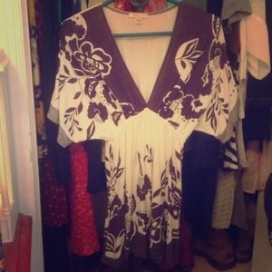 Lux purple and white print tunic