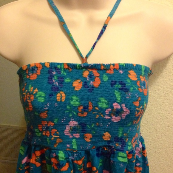 ☀ Smocked Floral Dress ☀ - Picture 2 of 3