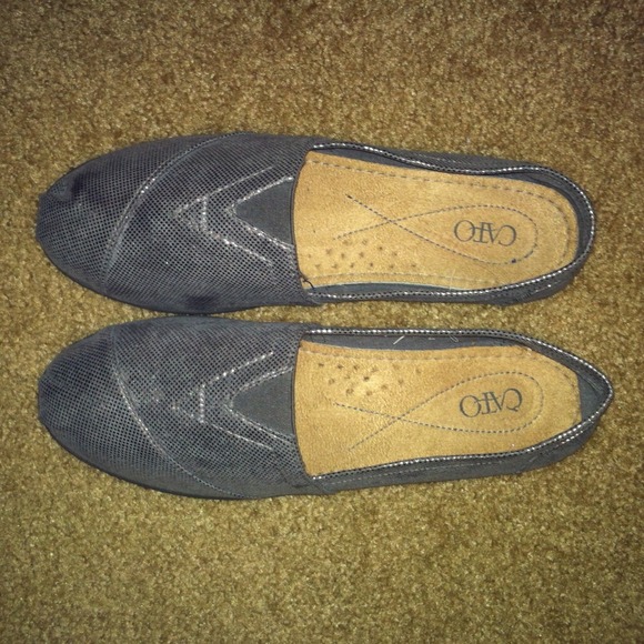Silver sparkly TOMS look alike!