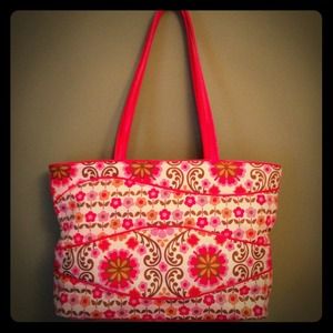 Vera Bradley retired bag in Folkloric