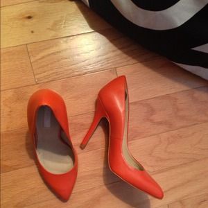Zara Shoes - 🚫❌Sold❌🚫Zara orange court heel pump Zara Shoes - 🚫❌Sold❌🚫Zara orange court heel pump