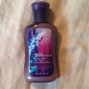 ✨B&BW body lotion✨