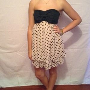 Strapless, bow and polka dot dress.