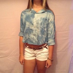 Collared denim acid wash crop.