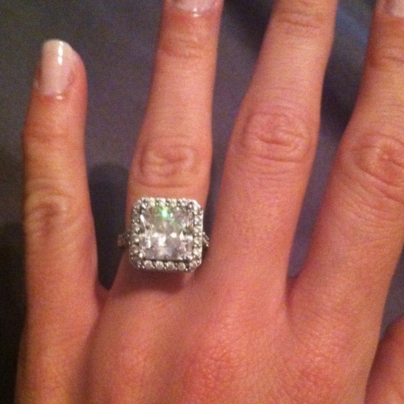 4 carat sterling silver - Picture 1 of 1