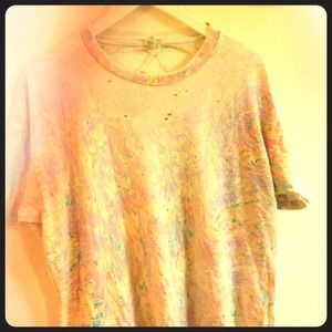 trippy dippy paint splatter distressed tee!