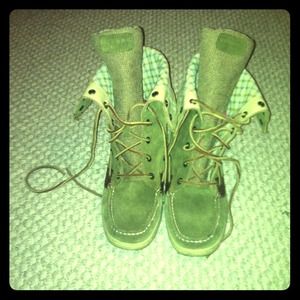 Sperry top sliders!