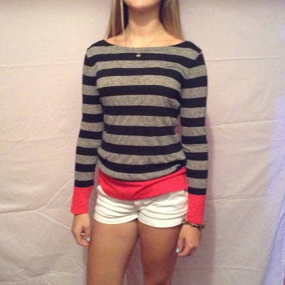 🌀PRICE REDUCED🌀Striped color block long sleeve