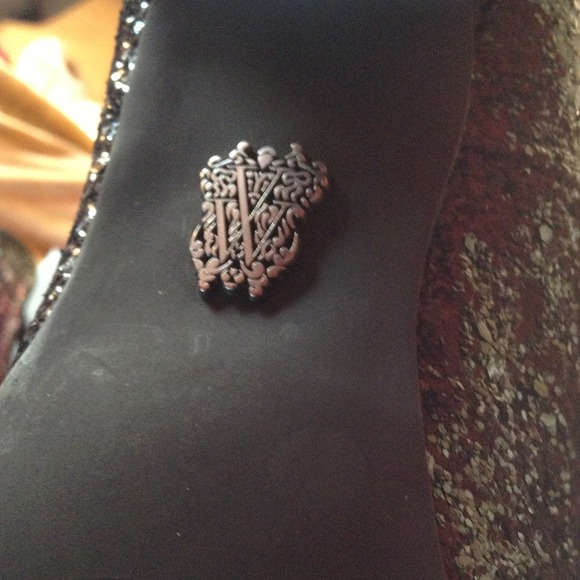 Vera Wang Glitter Peep toe Pumps - Picture 2 of 4