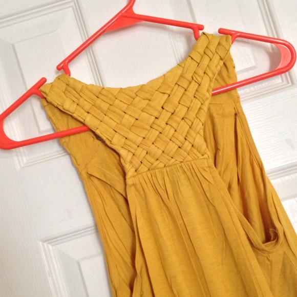 💥SOLD💥Mossimo Yellow Braided Racerback Top - Picture 4 of 4