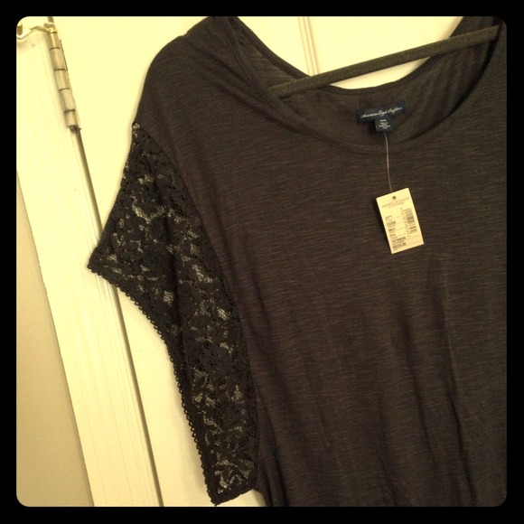 💥SOLD💥American Eagle Lace Dolman Sleeve Black