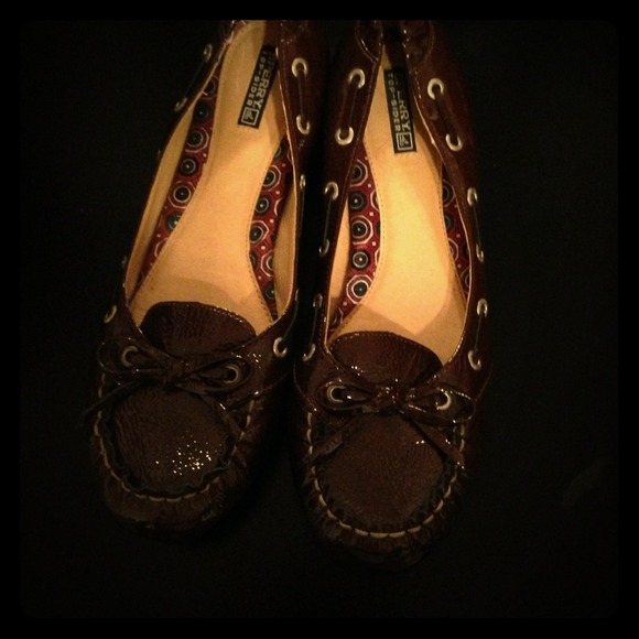 Dark brown sperry flats sold