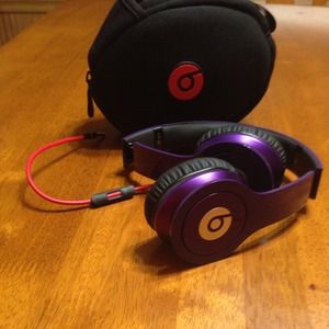 Beats by Dr. Dre. Solos