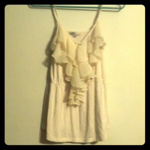 Cute ruffle tank! Good with a blazer or cardigan!