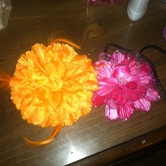 2 floral headpieces