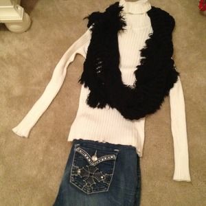 Jeans, shirt, & scarf outfit for fall.