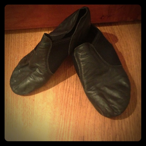 Black jazz shoes