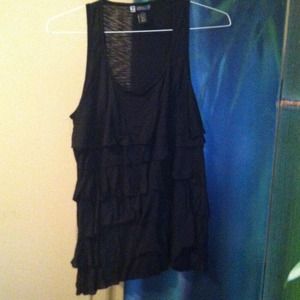 Black ruffle tank top!