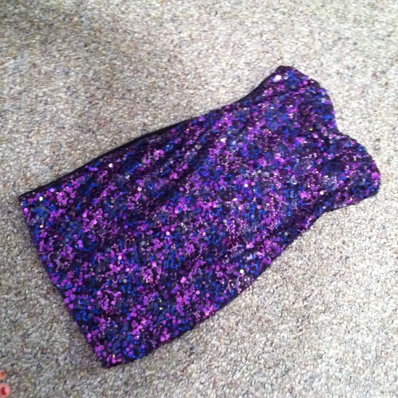 Sequined dress - Picture 3 of 4