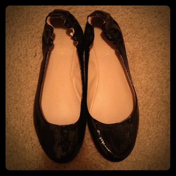 WORN ONCE! Massimo size 9 black shiny flats!