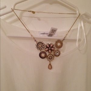 Cute necklace !!