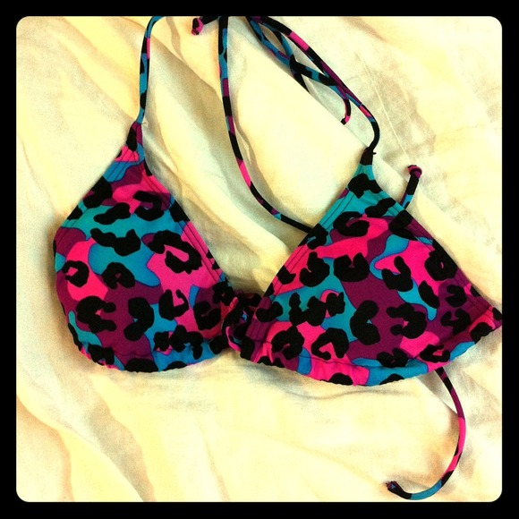 SUPER PERFECT BIKINI TOP