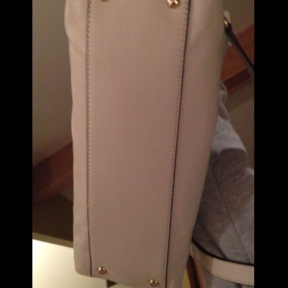 🚫SOLD🚫AUTHENTIC!! MK Vanilla PVC Hamilton - Picture 3 of 4