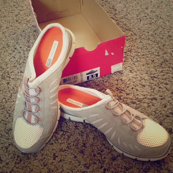 Skechers flex mules