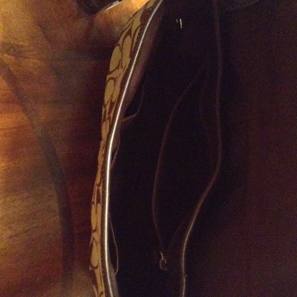 Small coach purse (tan & brown) - Picture 3 of 4