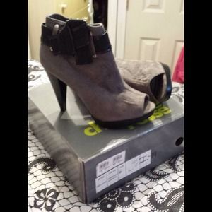 Brand new, never worn