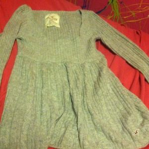 Hollister very soft sweater