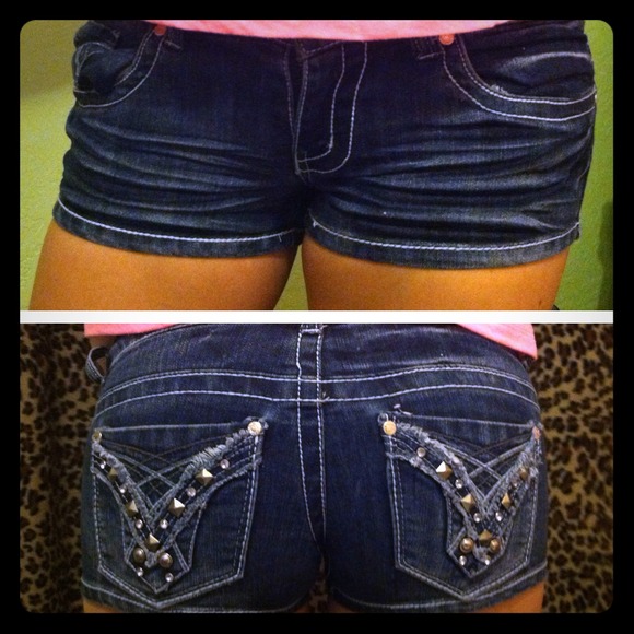 Super cute studded shorts!!