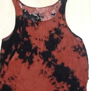 Black n red tie die top