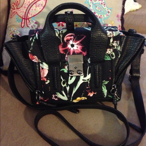 🚫SOLD🚫Phillip Lim mini Pashli in black floral