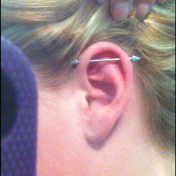 (SOLD)✔ Diamond studded Industrial piercing. - Picture 4 of 4