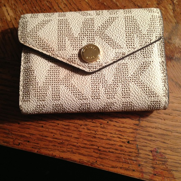 Michael kors mini Envelope wallet