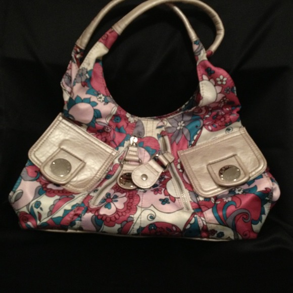 Medium size purse