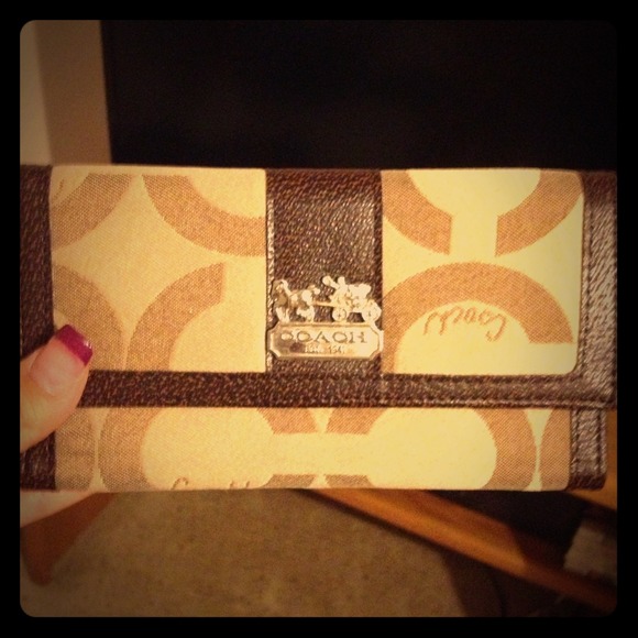 Brown and tan wallet