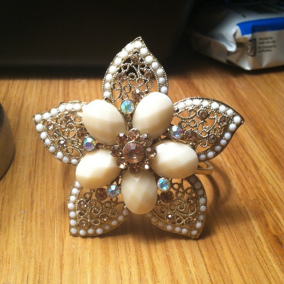 Bracelet - Picture 1 of 1