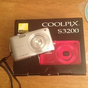 Nikon coolpix 16 megapixel/6x zoom