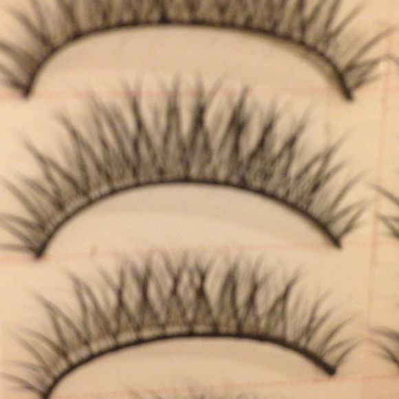 Fake eyelashes style #3 - Picture 3 of 3