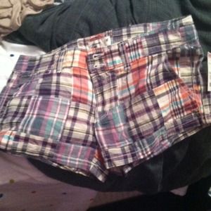 NEW plaid American eagle shorts.