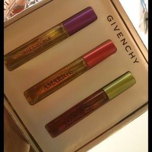 Givenchy perfume sampler