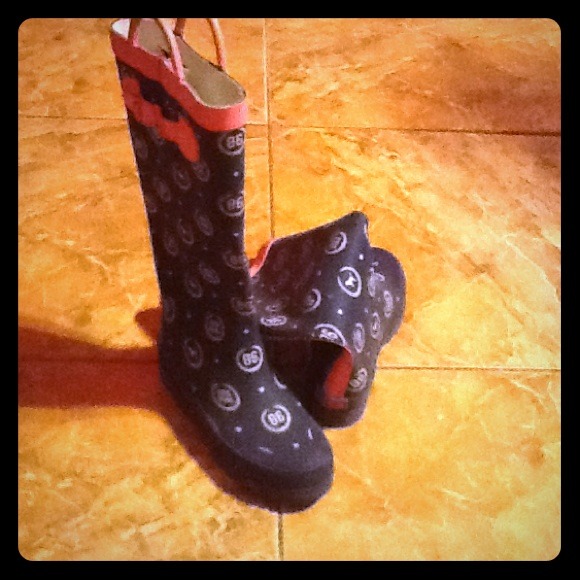 Rain boots