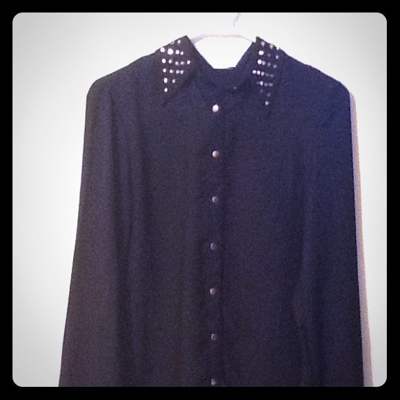 black long sleeved button up