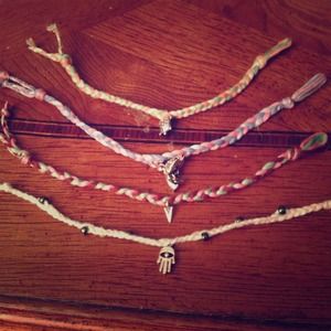Custom bracelets to help fight cancer