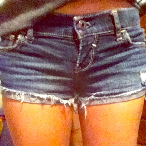 Abercrombie distressed short shorts