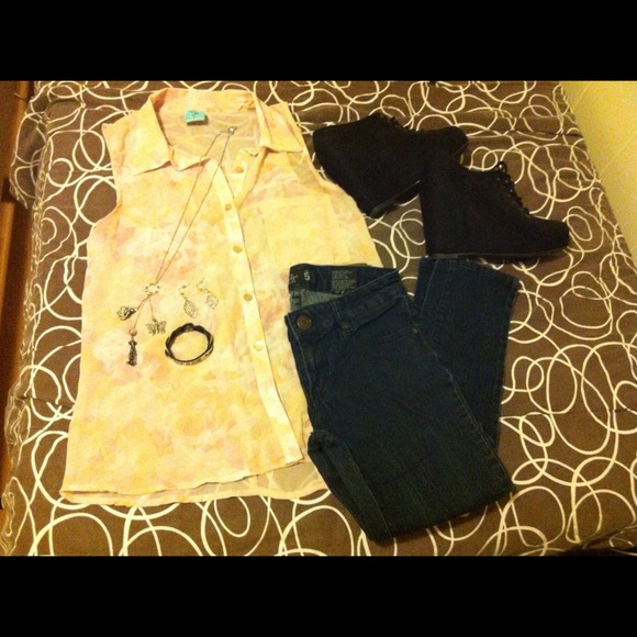 Pink/Orange Floral Button Down Top