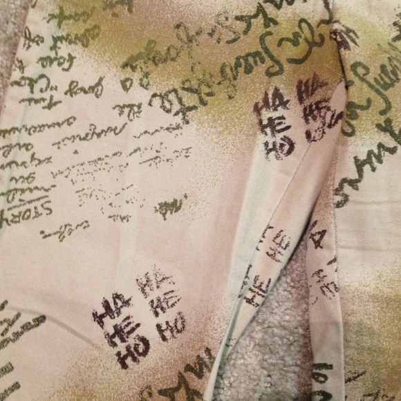 NWOT Capri Pants - Picture 3 of 4