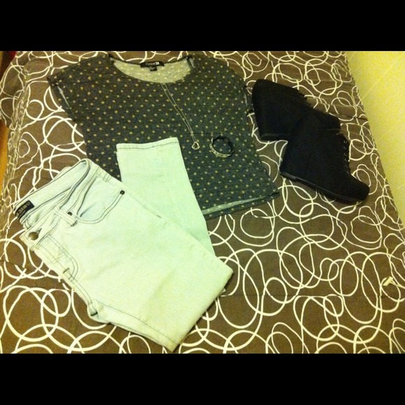 Grey Polka Dot Short Sleeve Top